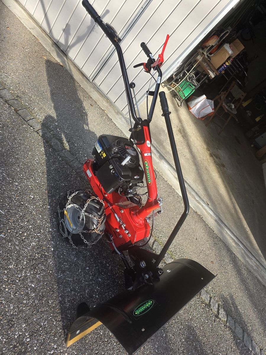 Sgombero neve: Schneepflug Stema mit Schneeschild + Radketten – Usato da Solothurn venduto da Roneh