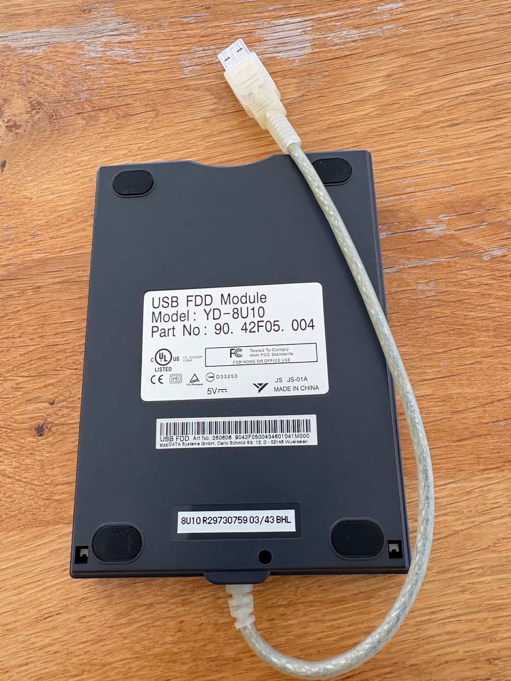 Laufwerke & Adapter: Externes USB Diskettenlaufwerk Maxdata YD-8U10 silber – Gebraucht aus Männedorf von Jadawana 2