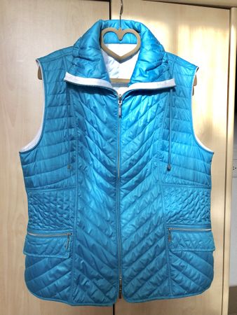 Türkisfarbene Steppweste/Gilet, Grösse 42