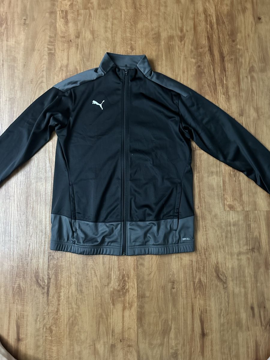 Puma Jacken: Puma Running Jacke – Gebraucht aus Rütihof von Soultosoul