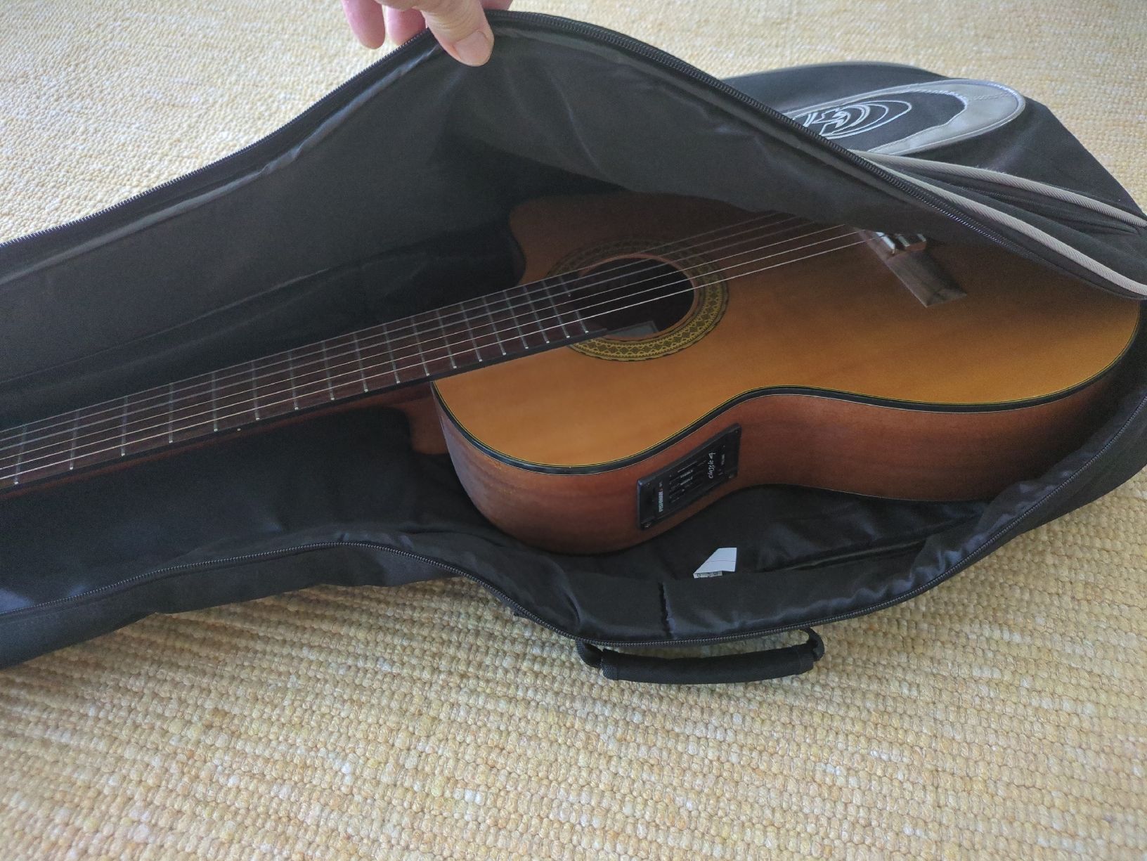 Instruments de musique: Klassische Gitarre mit Tonabnehmersystem – D'occasion à Küttigen par scal.a76 7