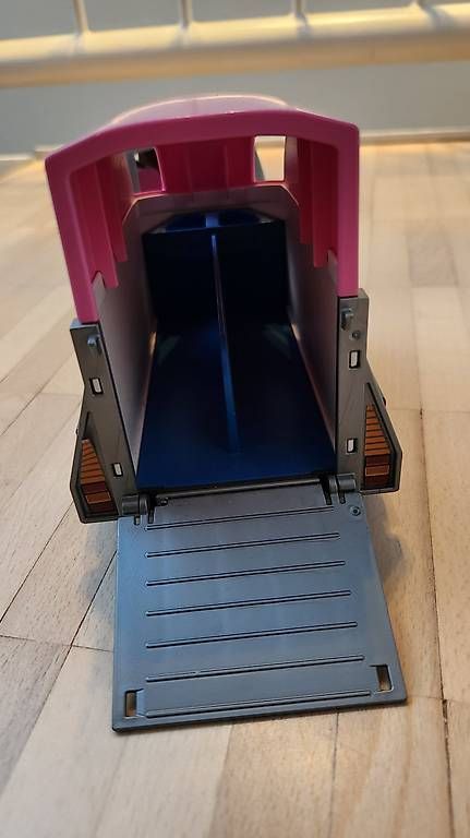 Giocattoli: Playmobil Pferdeanhänger – Usato da Urdorf venduto da Silvie5 1