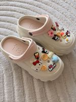 Sommer-Clogs Crocs in Weiss mit süssen Anhängern 38 39 🧚‍♀️