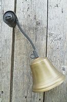 Hausglocke mit Stahlfederung und Haltebolzen