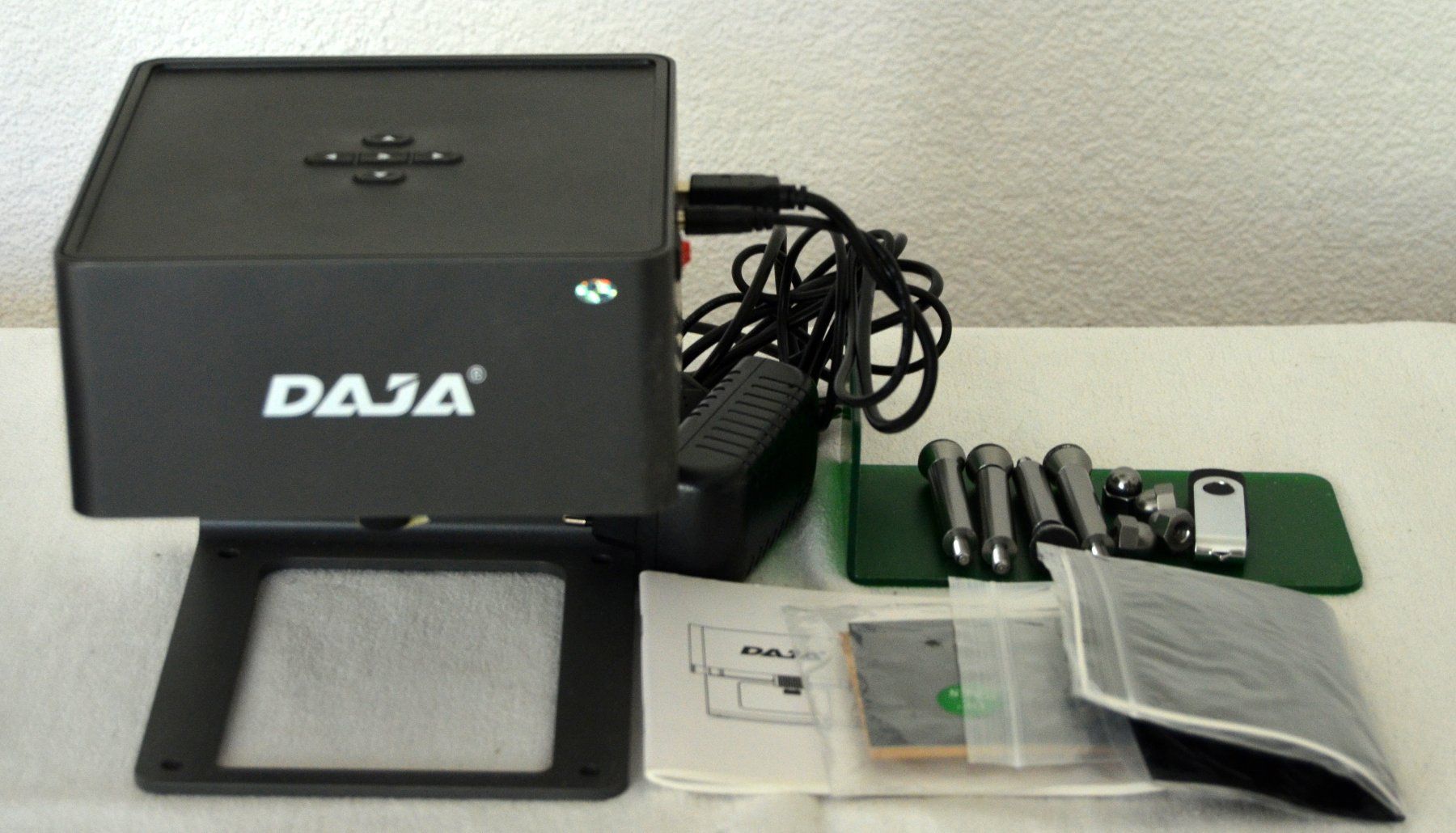 Tutte le macchine: Daja  DJ6 Mini Lasergravierer / graveur laser Bluetooth – Usato da Collonges venduto da arashee 1