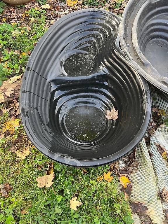 Stagni & Fontane ornamentali: Gartenteichbecken aus Kunststoff – Usato da Wahlen b. Laufen venduto da S.Salihu 3
