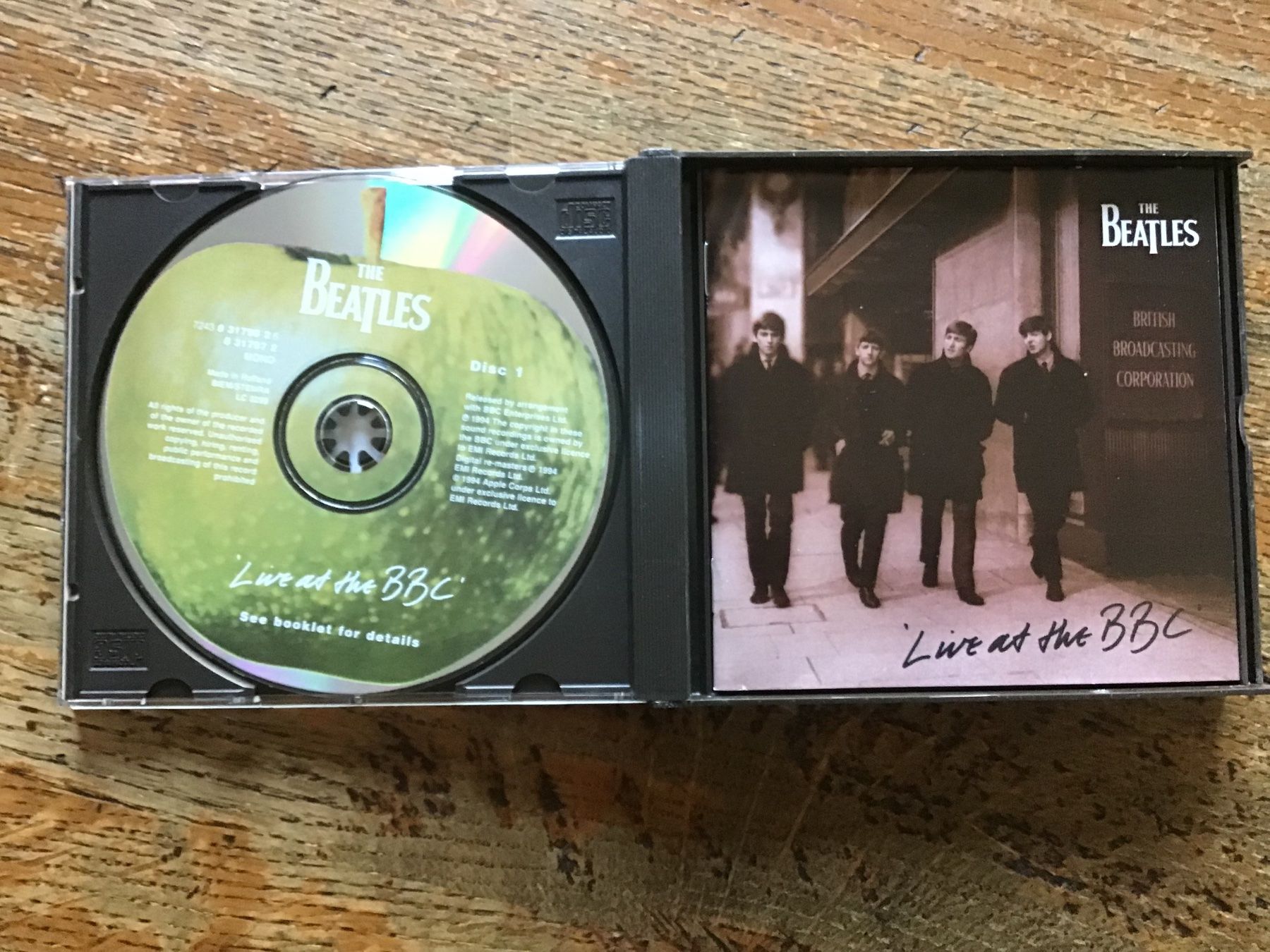 CDs: 2 CD The Beatles – D'occasion à Fully par Ruby97 1