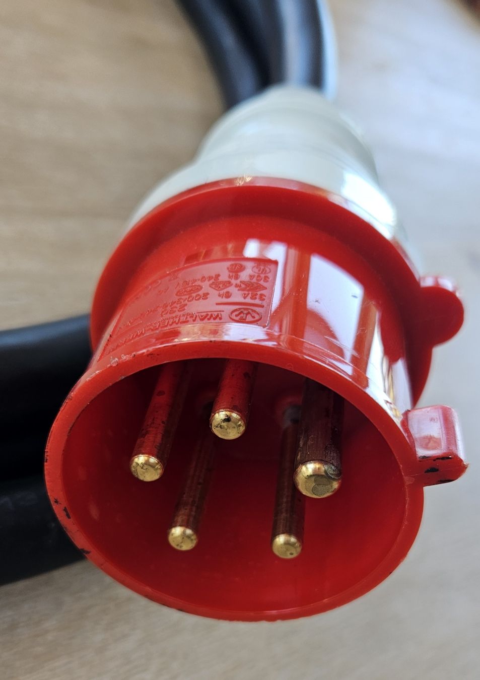 Kabel: Rallonge électrique triphasée de qualité profession 400V 32A – Gebraucht aus Froideville von Travailbienfait 1