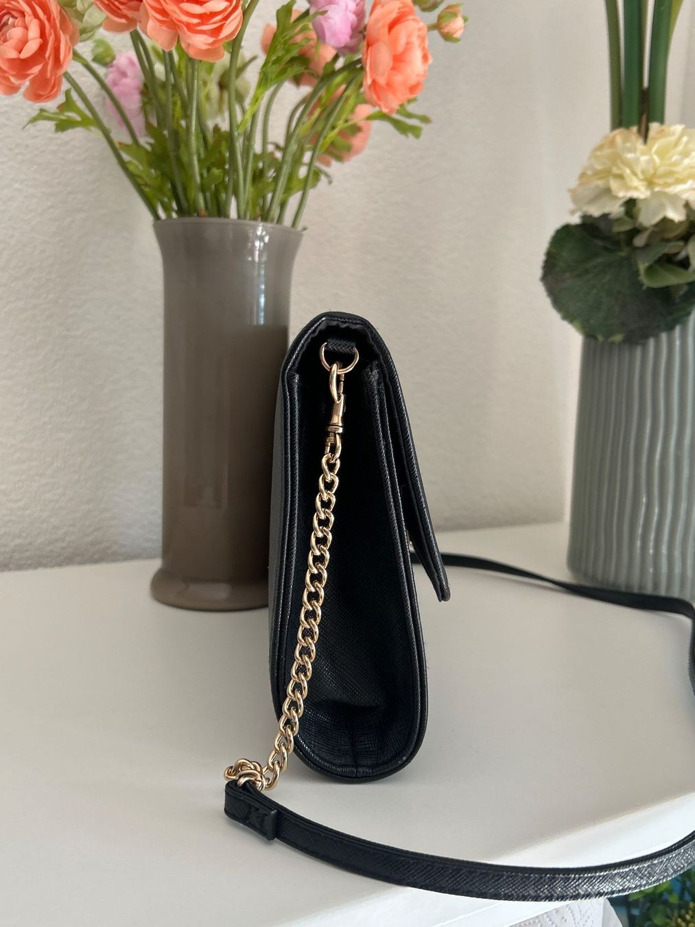 H&M Sacs femmes: Umhängetasche schwarz von H&M – D'occasion à Brunnen par Nala2929 2