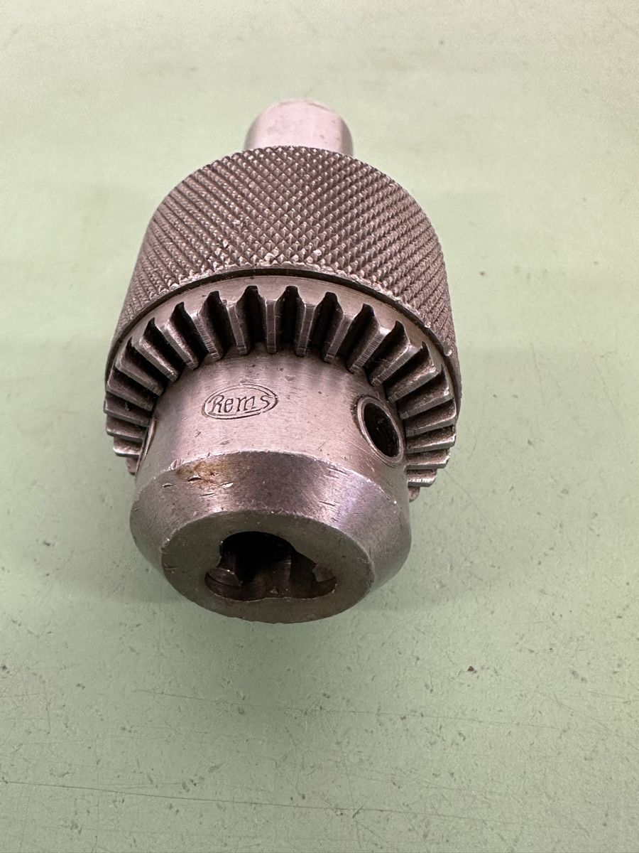 Tutti gli attrezzi: Bohrfutter, 0.5-10 mm – Usato da Aarberg venduto da SNMachines 4