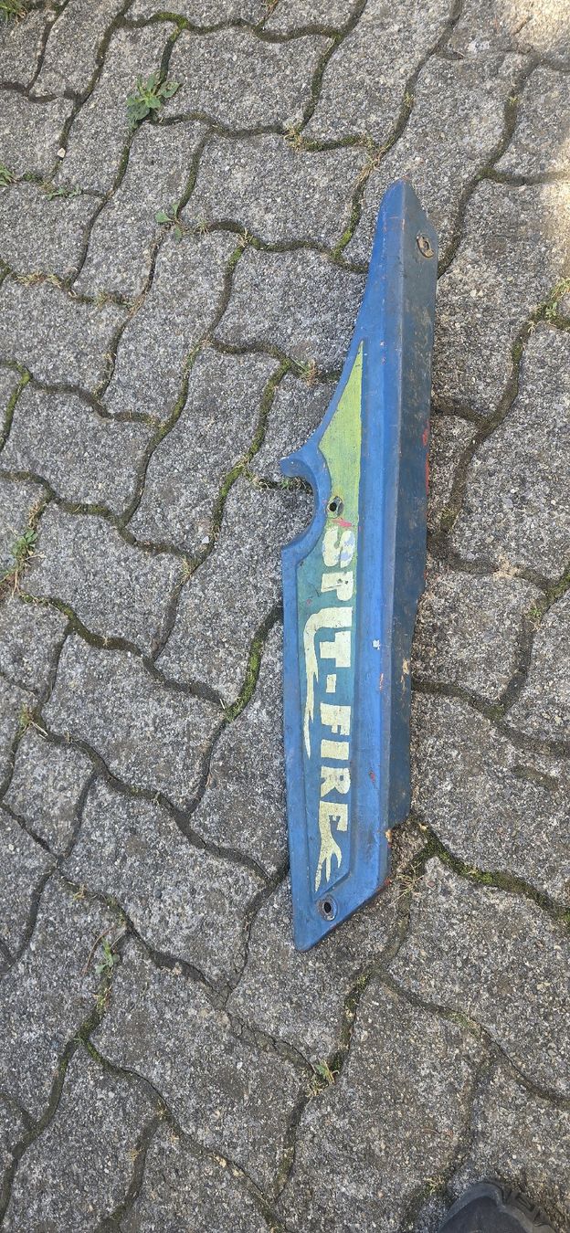 Cyclomoteurs: Seitenschutzblech Mofa  – D'occasion à Ibach par Speedrace