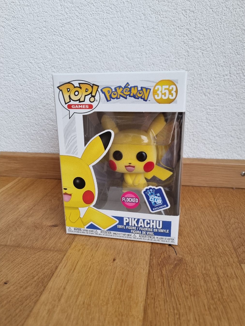 Funko Figurines: Funko Pop Pokémon Pikachu Flocked Edition – Neuf avec emballage d'origine à Busswil TG par Hugi_9_7