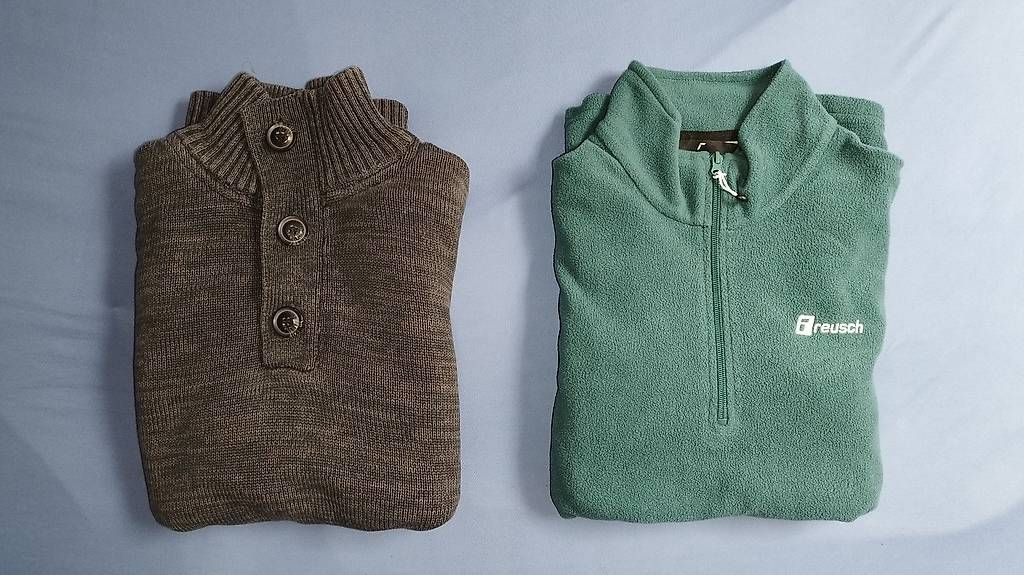 Pullover & Sweatshirts: Lot Pull Zippé Petrol Industries & Sous-pull Reusch Taille M – Gebraucht aus Yverdon-les-Bains von Baboolinet