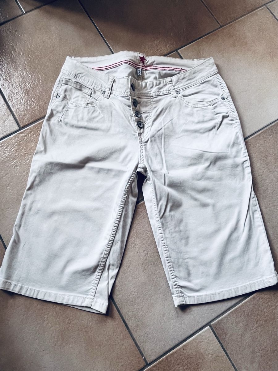 Buena Vista Pantaloni: Buena Vista Bermudas L creme – Usato da Hettiswil venduto da CoWa1974