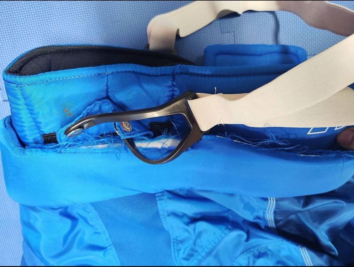 Pantaloni: *** Eishockey Hose *** – Usato da Othmarsingen venduto da Othm13 1