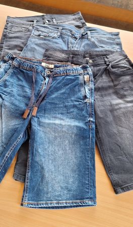 kurze Jeans Hosen "M"