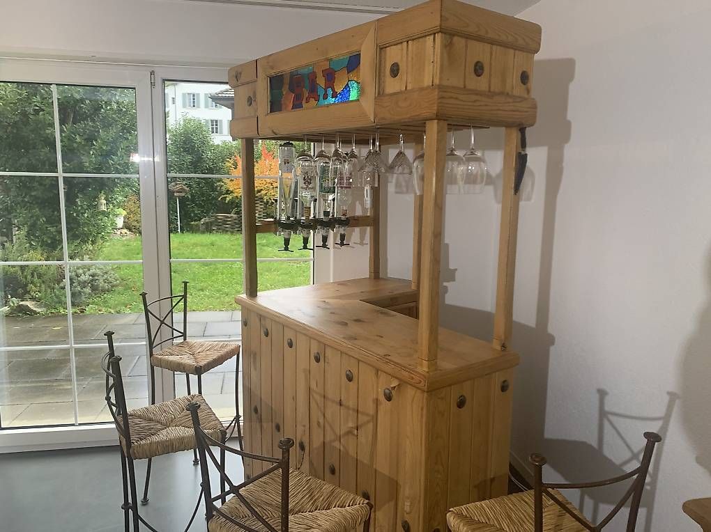 Allestimento di negozi e stand fieristici: BAR - mexikanisches Pinienholz – Usato da Rupperswil venduto da fra_f75v 3