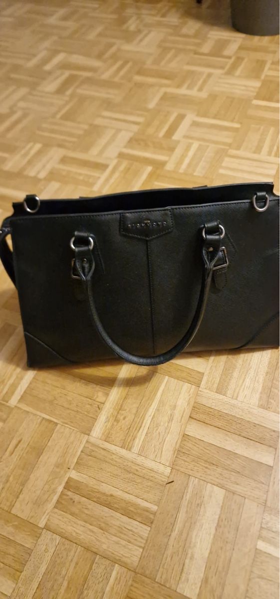 Borse da donna: Schicke schwarze Richmond Handtasche – Usato da St. Gallen venduto da mania03 1