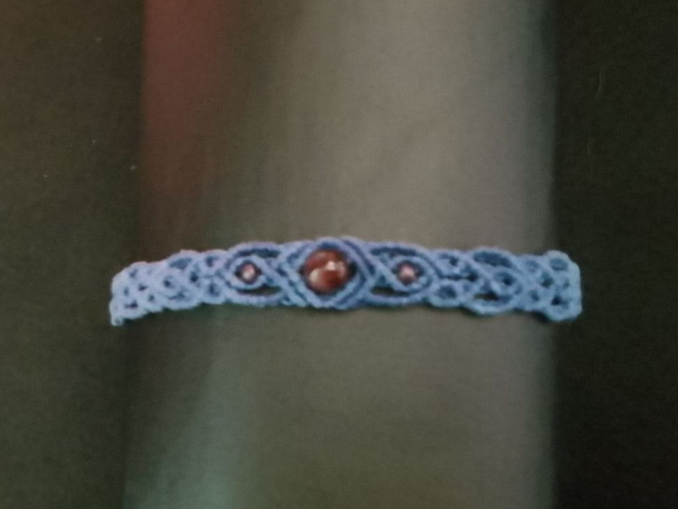 Bracciali & Braccialetti: handgemachtes Makramee Armband mit Granat Perle – Nuovo (secondo la descrizione) da Pfäffikon ZH venduto da Emporos_42 1