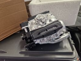 Modell eine V8 Motors - Kunststoff