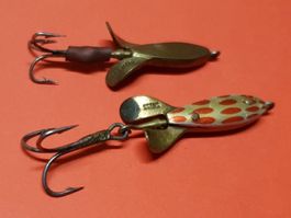 2x alte Köder SWISS MADE Flachspinner Devon selten & rar