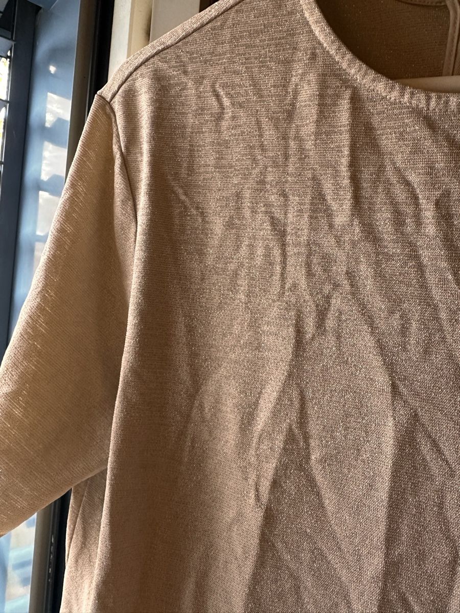 H&M T-shirt: Gold Shimmer Top – Usato da Zürich venduto da BettinaMarie2308 4