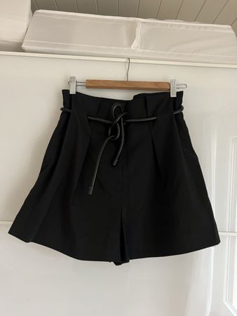 3.1 Philipp Lim Origami Shorts Gr. 4