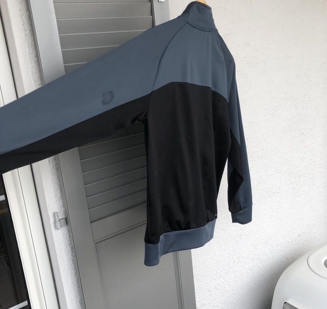 Adidas Giacche: Adidas Sportjacke – Usato da Fribourg venduto da ann_l9b7 4