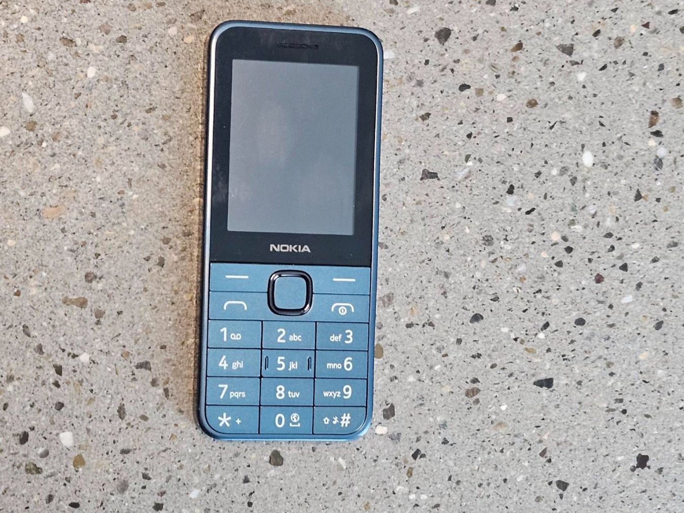 Nokia Telefoni cellulari / Smartphones: Nokia 225 4G Tastenhandy – Usato da Hedingen venduto da mar_zdx9 3