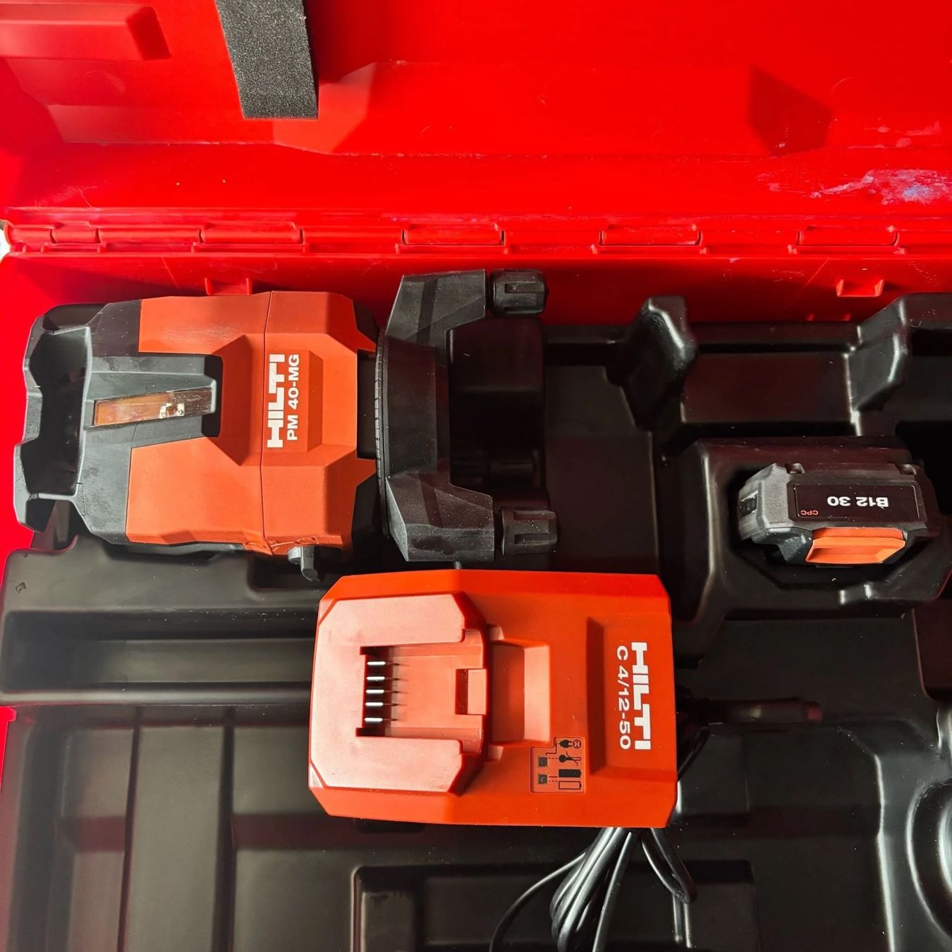 Hilti Messen: Laser Multidirectionnel/Multilinienlaser Hilti PM 40 MG – Neu (gemäss Beschreibung) aus Echallens von ZeniniOutillage