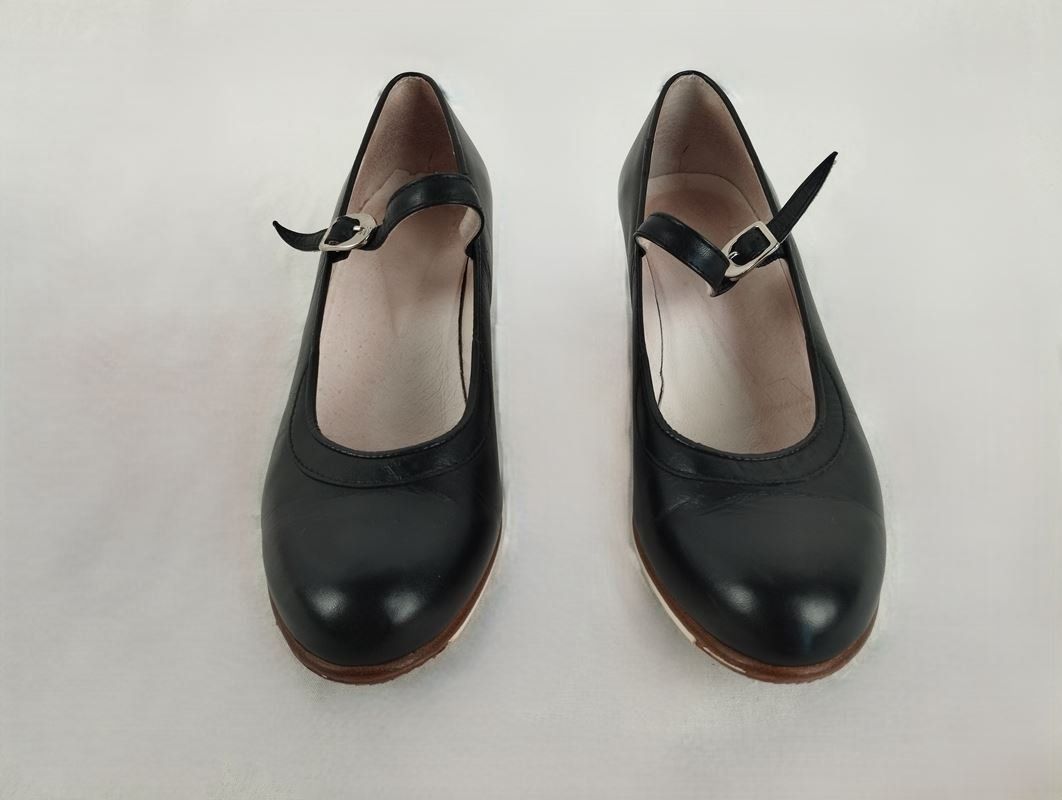 Scarpe da donna: BALL PILMAR echte Flamencoschuhe Gr. 37 – Usato da Schübelbach venduto da Restwert_Schubelbach 3