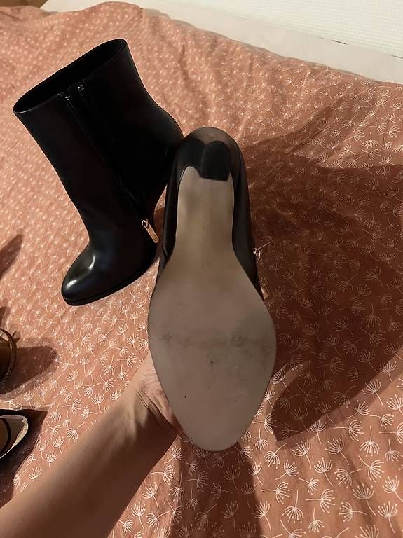 Scarpe da donna: Tommy Hilfiger Leder Boots mit Absatz 39 – Usato da Altenrhein venduto da jus_mx89 1