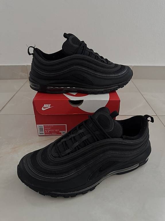 Herrenschuhe: Nike Air Max 97 triple black EU47/US12.5 – Gebraucht aus Pregassona von samdl518