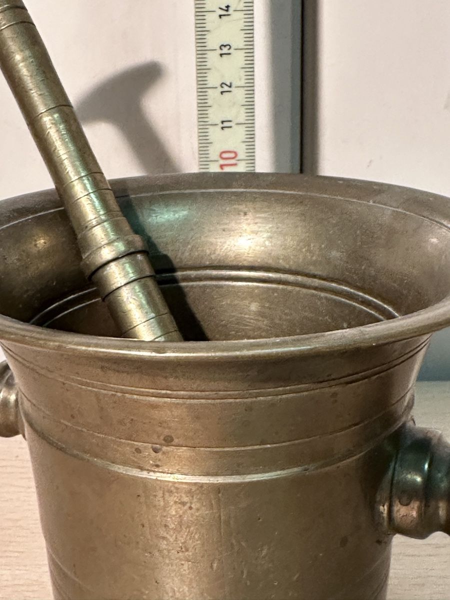 Sonstiges für das Kochen & Backen: Mortier et pilon anciens en laiton – Gebraucht aus Lausanne von artnouveau04 3