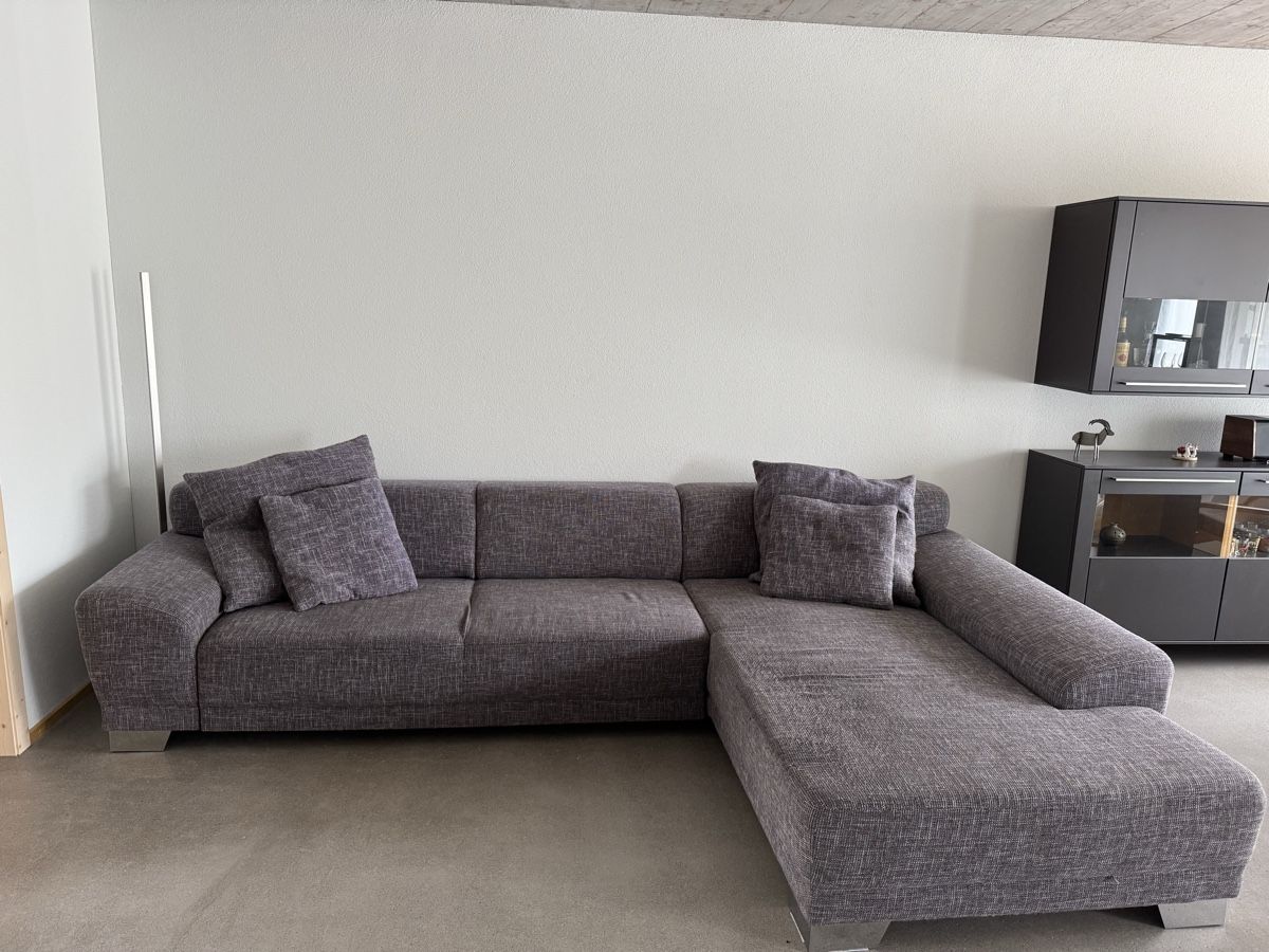 Sofas: Modernes Ecksofa Grau – D'occasion à Grüsch par Fludome