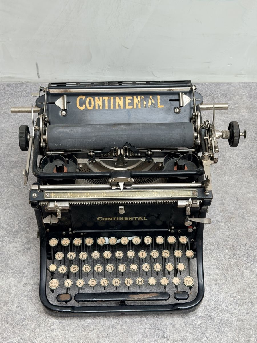 Continental Macchine da scrivere: Machine à écrire de bureau Continental – Usato da Bulle venduto da ABELiAM 6