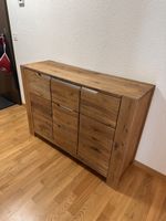 Sideboard aus Massivholz mit Schubladen gebrauchter Zustand