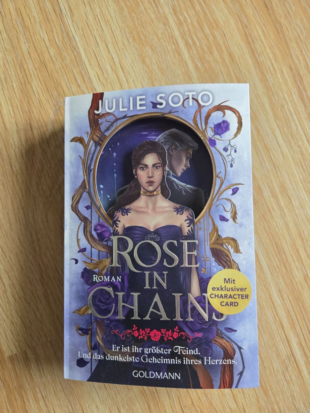 Libri: Rose in Chains + Charakterkarte – Nuovo (secondo la descrizione) da Uetikon am See venduto da watching_ya