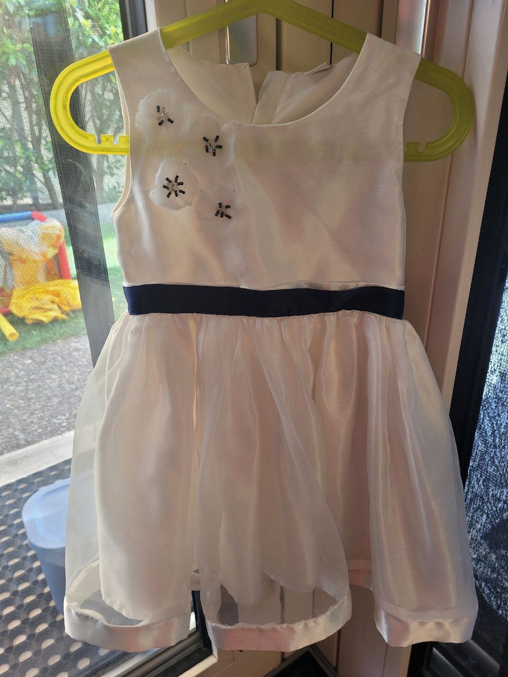 Vestiti & Gonne: bellissimo vestito da cerimonia – Usato da Giubiasco venduto da A.B00
