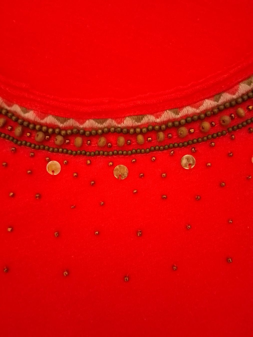 Top: Top d'été M/S décoré de perles – Usato da Echandens venduto da Gamora32 3