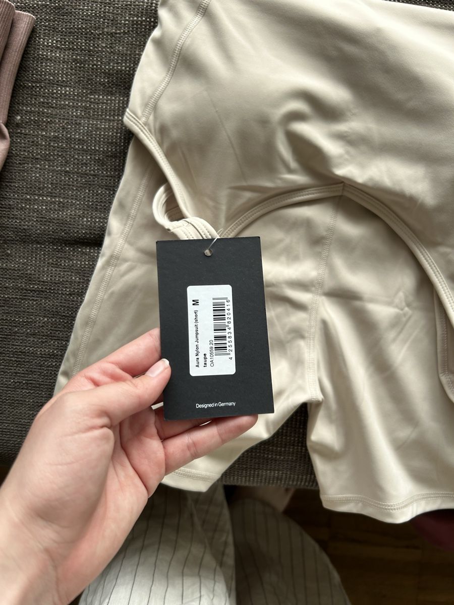 Oace Leggings: Oace jumpsuit M neu mit Etikett – Neu und originalverpackt aus Dussnang von lea_6clh 2