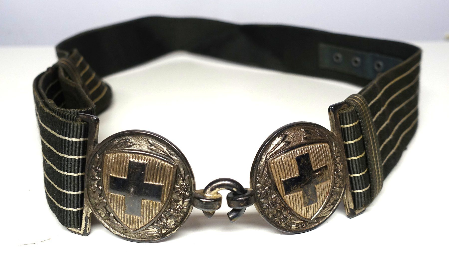 Uniformi: Offizier Gala Gürtel silbern Schweizer Armee Ord 40 – Usato da Kappelen venduto da Marmoe