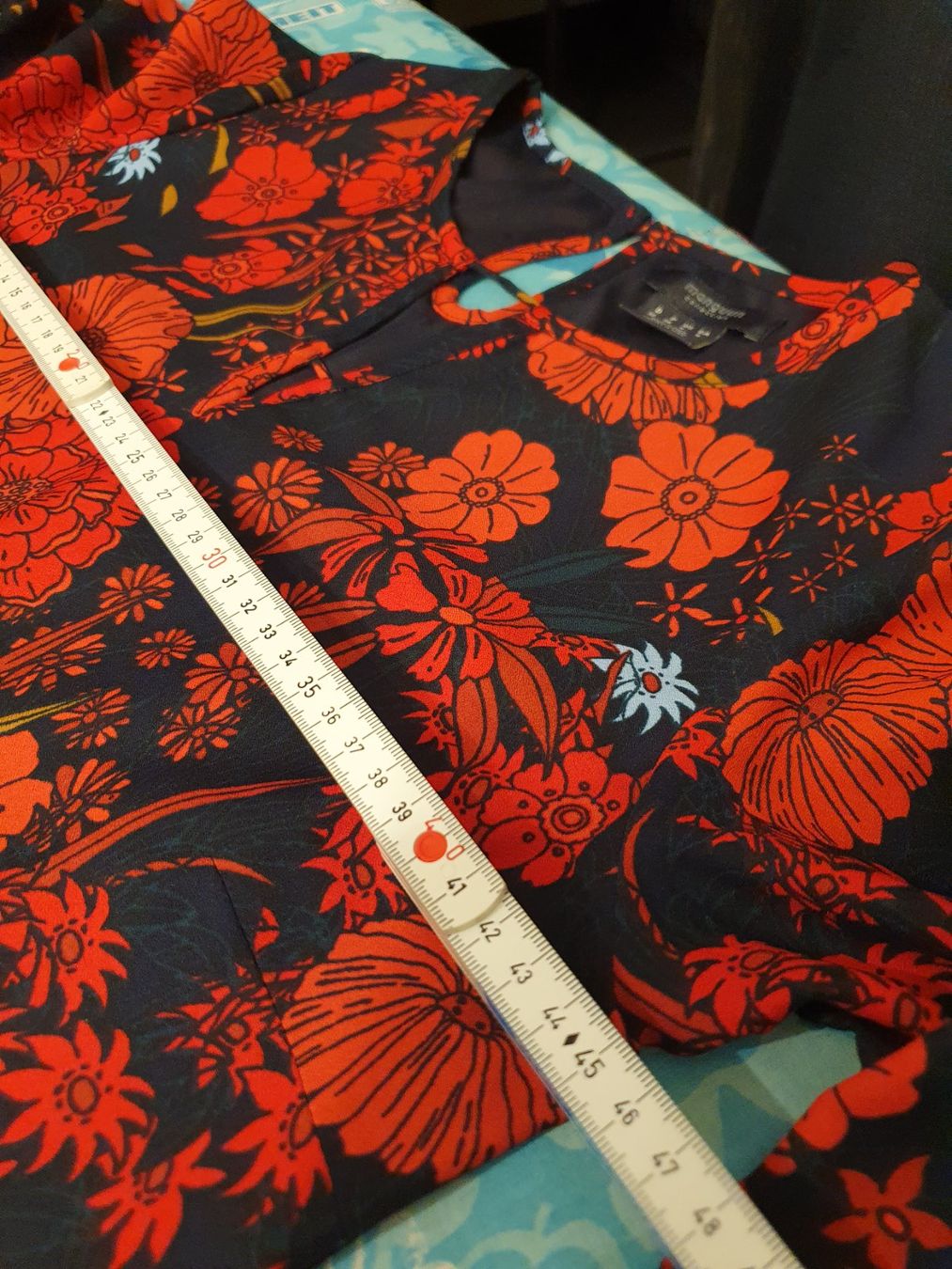 Vestiti: Mangoon Kleid mit Blumenmuster, Gr. 36 - Herbst Special! – Usato da Kloten venduto da Hektor44 4