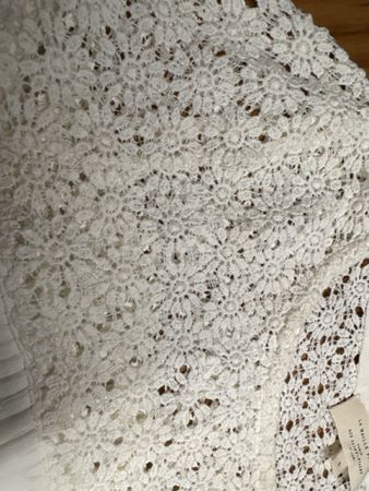 Sézane Pullover mit Spitze und Rüschen. Wie NEU!