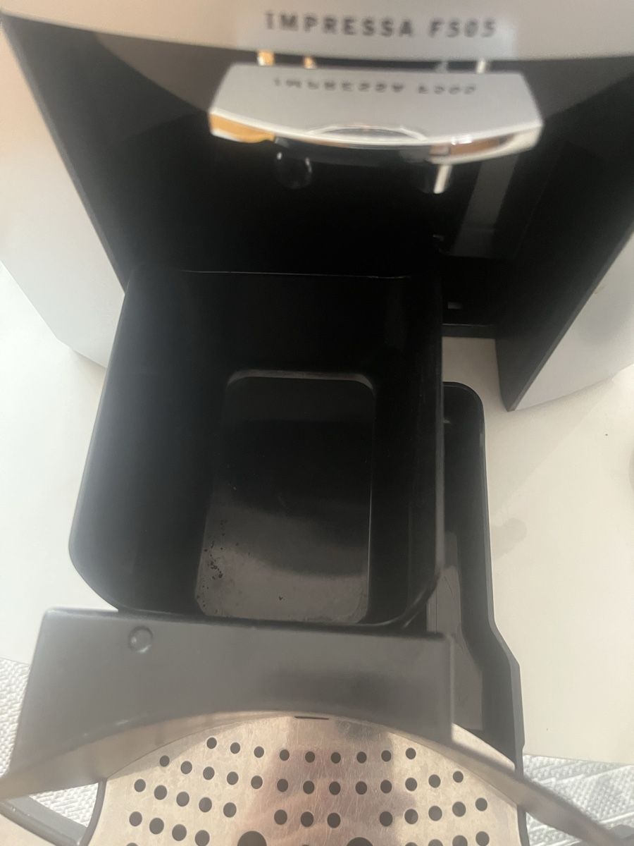 Jura Kaffeemaschinen & Espressomaschinen: Jura Kaffeemaschine – Gebraucht aus Wetzikon ZH von Karin01.02. 8