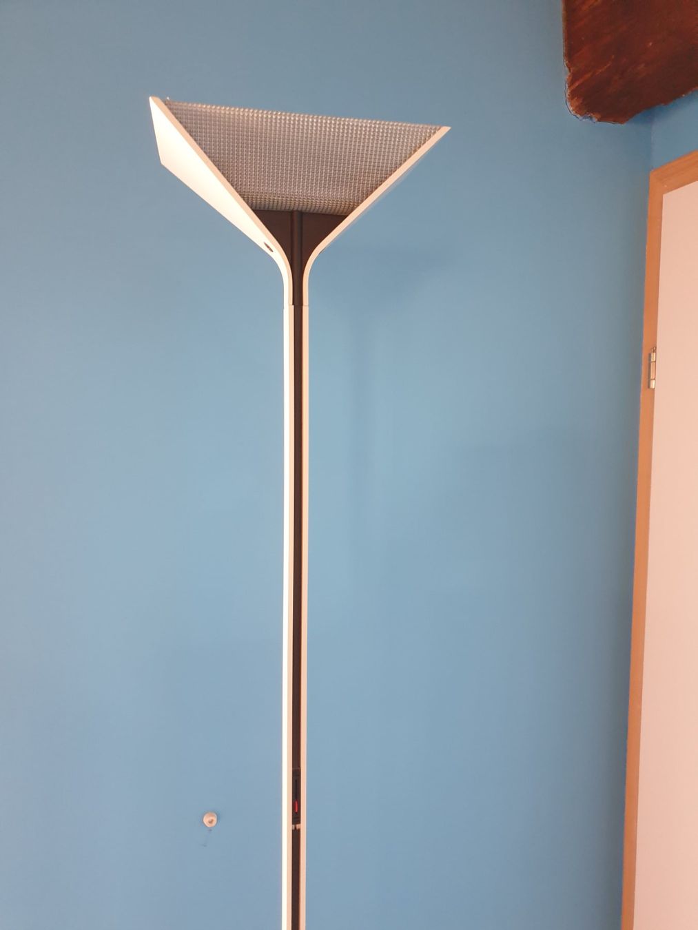 Flos Lampade: FLOS Papillion Stehlampe weiss – Usato da rebstein venduto da spacy73 3