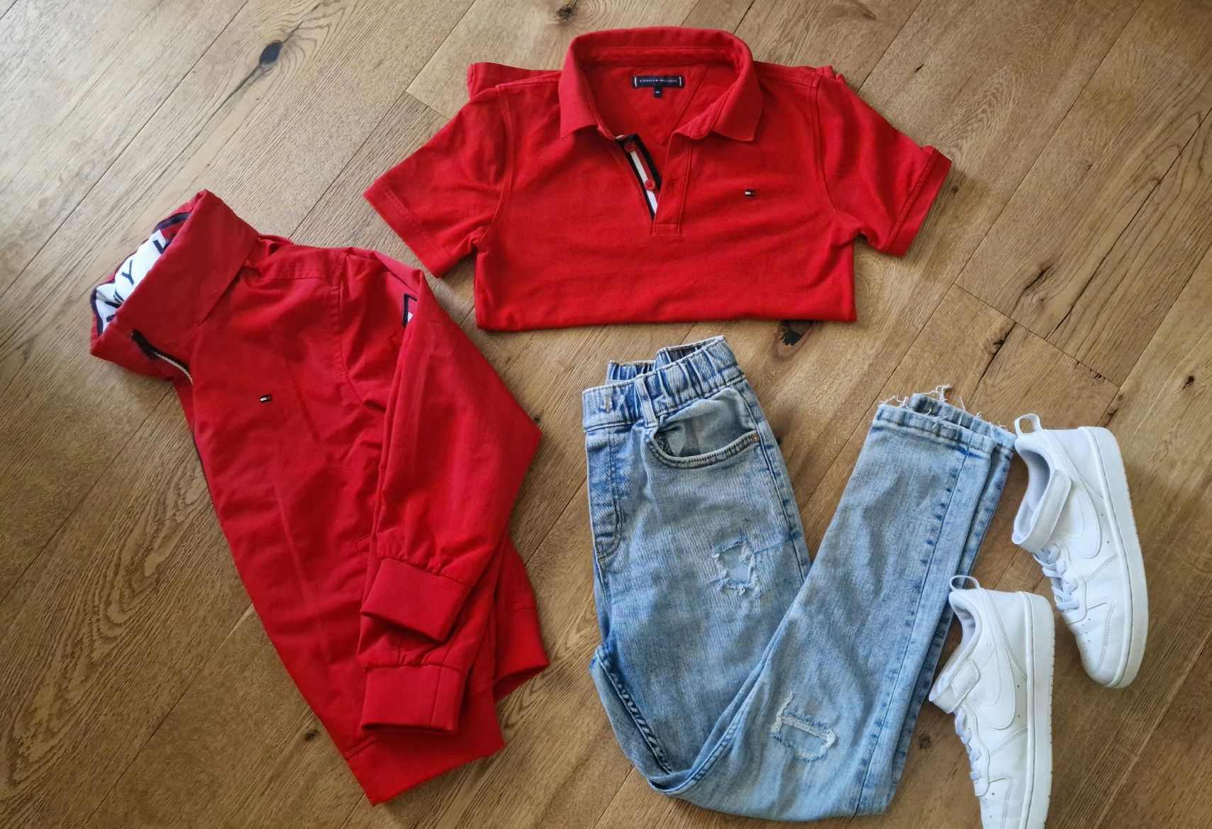 Tommy Hilfiger Lotti & Set di vestiti: Tolle Junge set 140  Nike 34 – Usato da Emmenbrücke venduto da Nadmorebiti