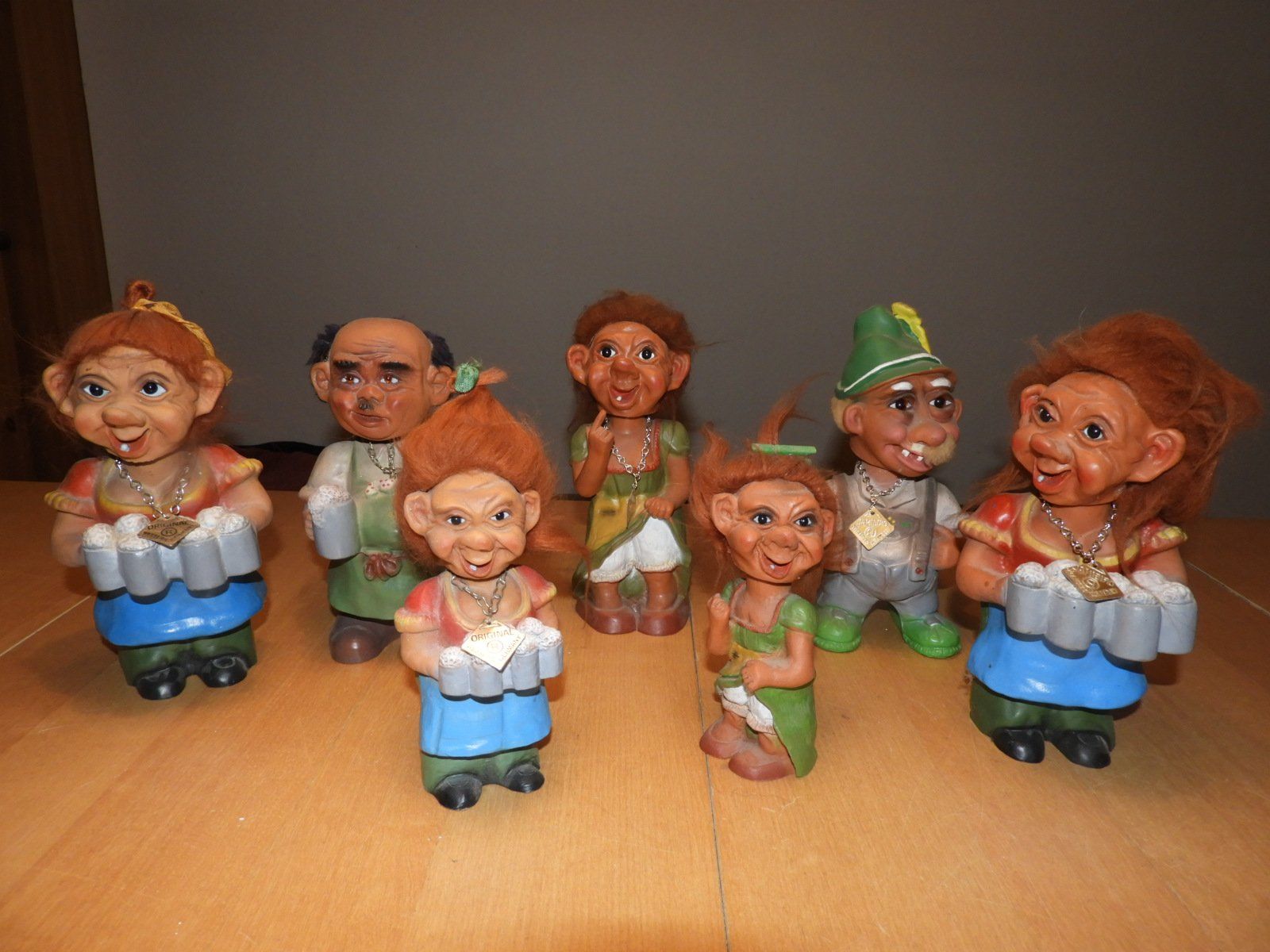 Statuette: HEICO TROLL ODER "R" TROLL AUS DEUTSCHLAND, 5. PAKET – Usato da Ettingen venduto da troll-mutter 1