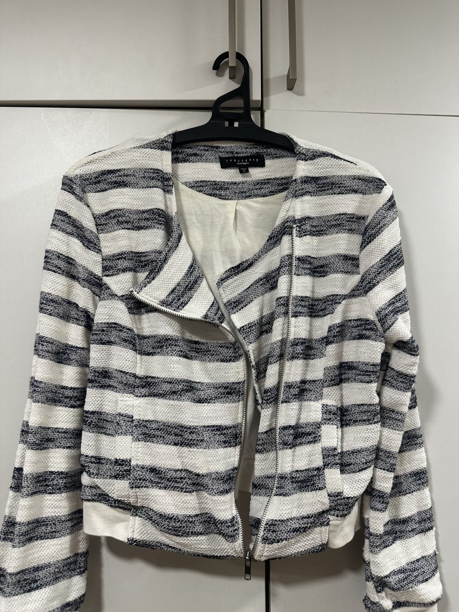 Vestes: Jacket striped size M used condition – D'occasion à Renens VD par ana_rc68 2