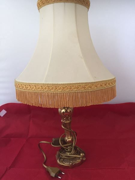 Lampade: Tischlampe mit Messingfuss ! – Usato da Brügg BE venduto da rutschimedizin 4